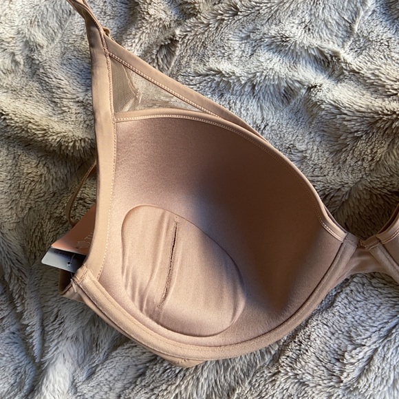 Thirdlove 24/7 Classic Uplift Plunge Bra in Taupe - Picture 5 of 6
